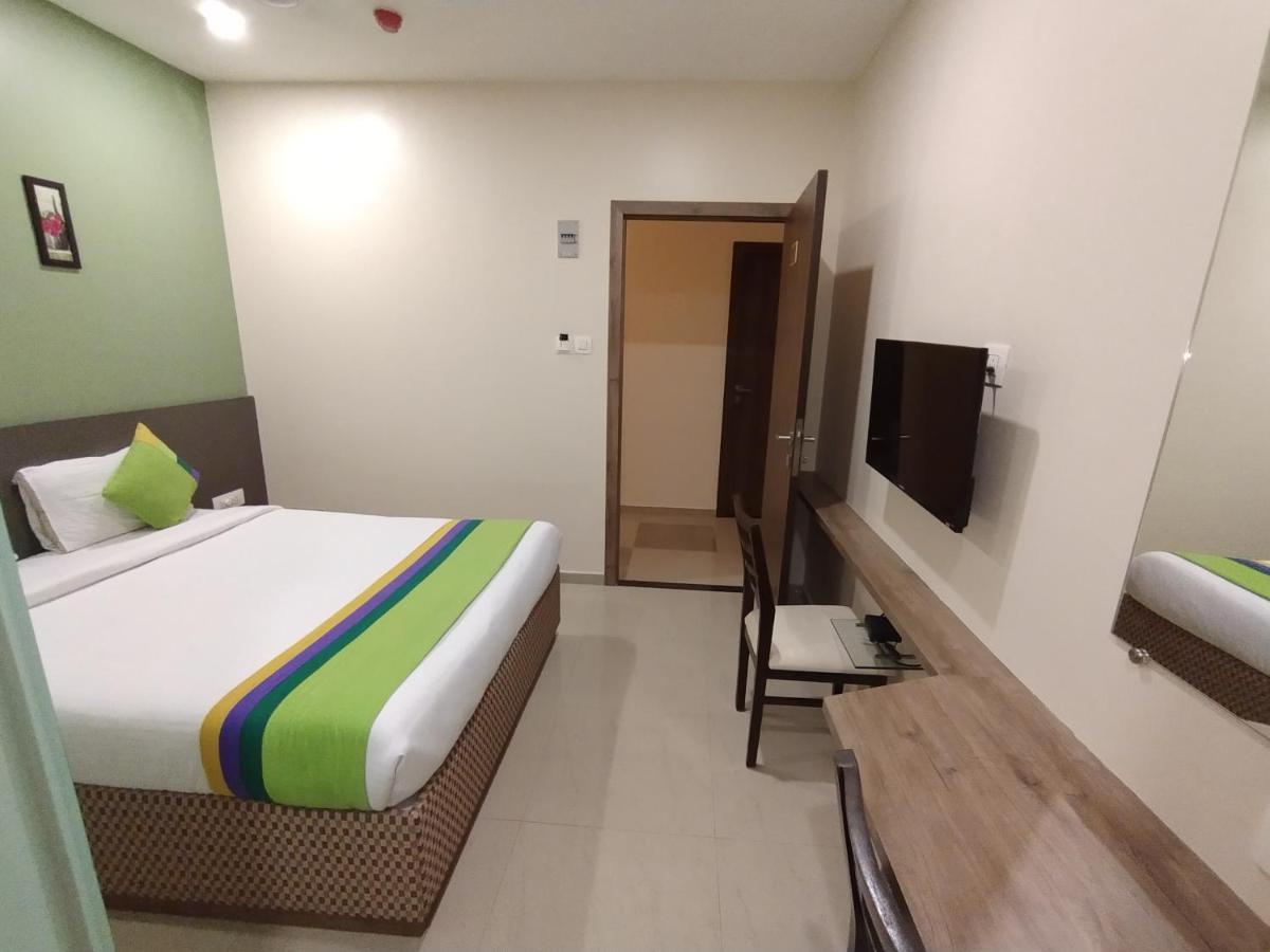 Hotel Ocean Suites Bombay Eksteriør billede