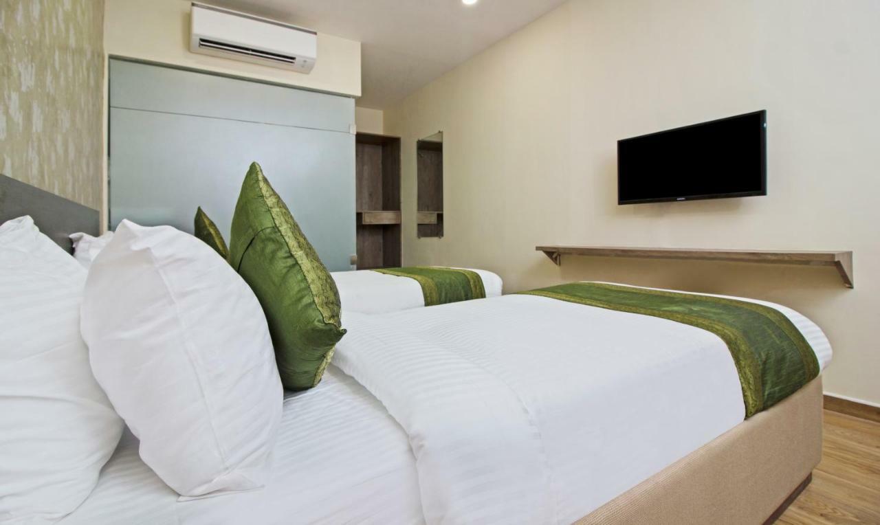 Hotel Ocean Suites Bombay Eksteriør billede