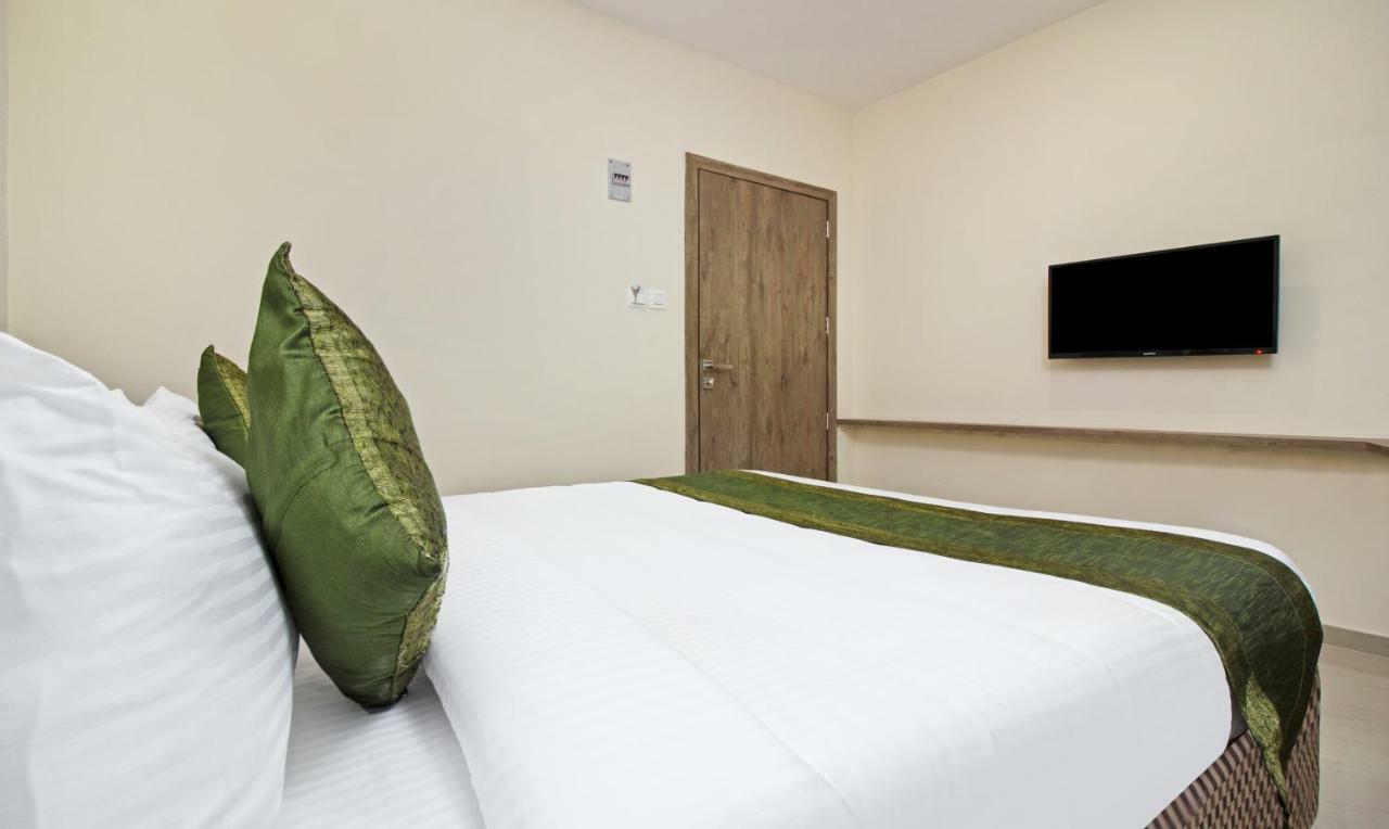 Hotel Ocean Suites Bombay Eksteriør billede