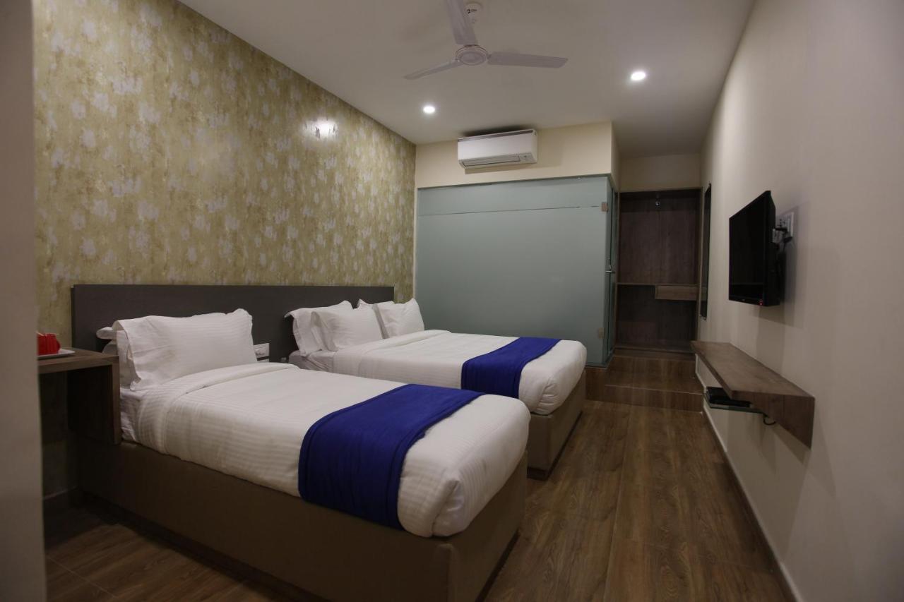 Hotel Ocean Suites Bombay Eksteriør billede