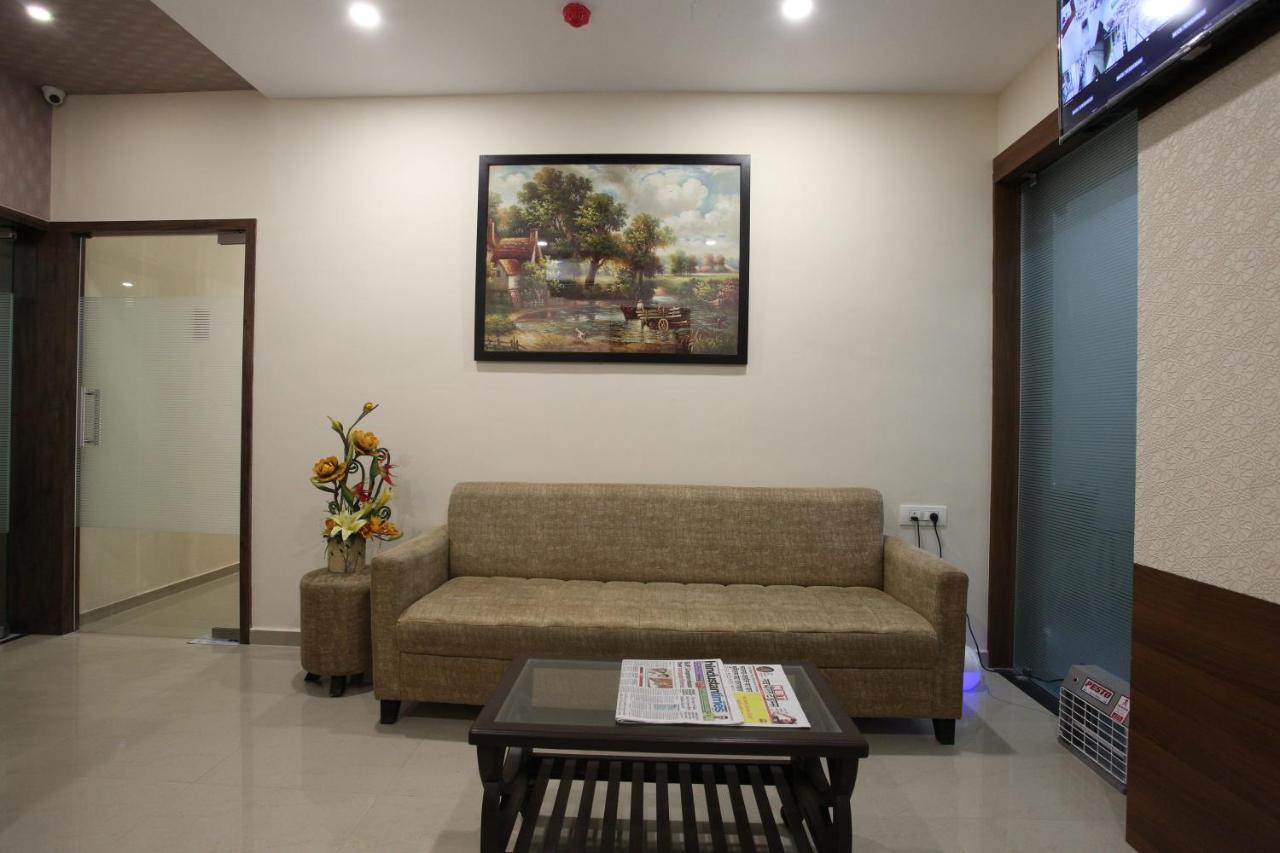 Hotel Ocean Suites Bombay Eksteriør billede
