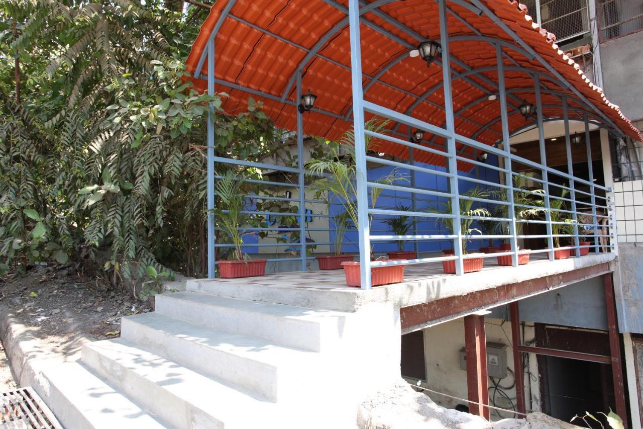 Hotel Ocean Suites Bombay Eksteriør billede