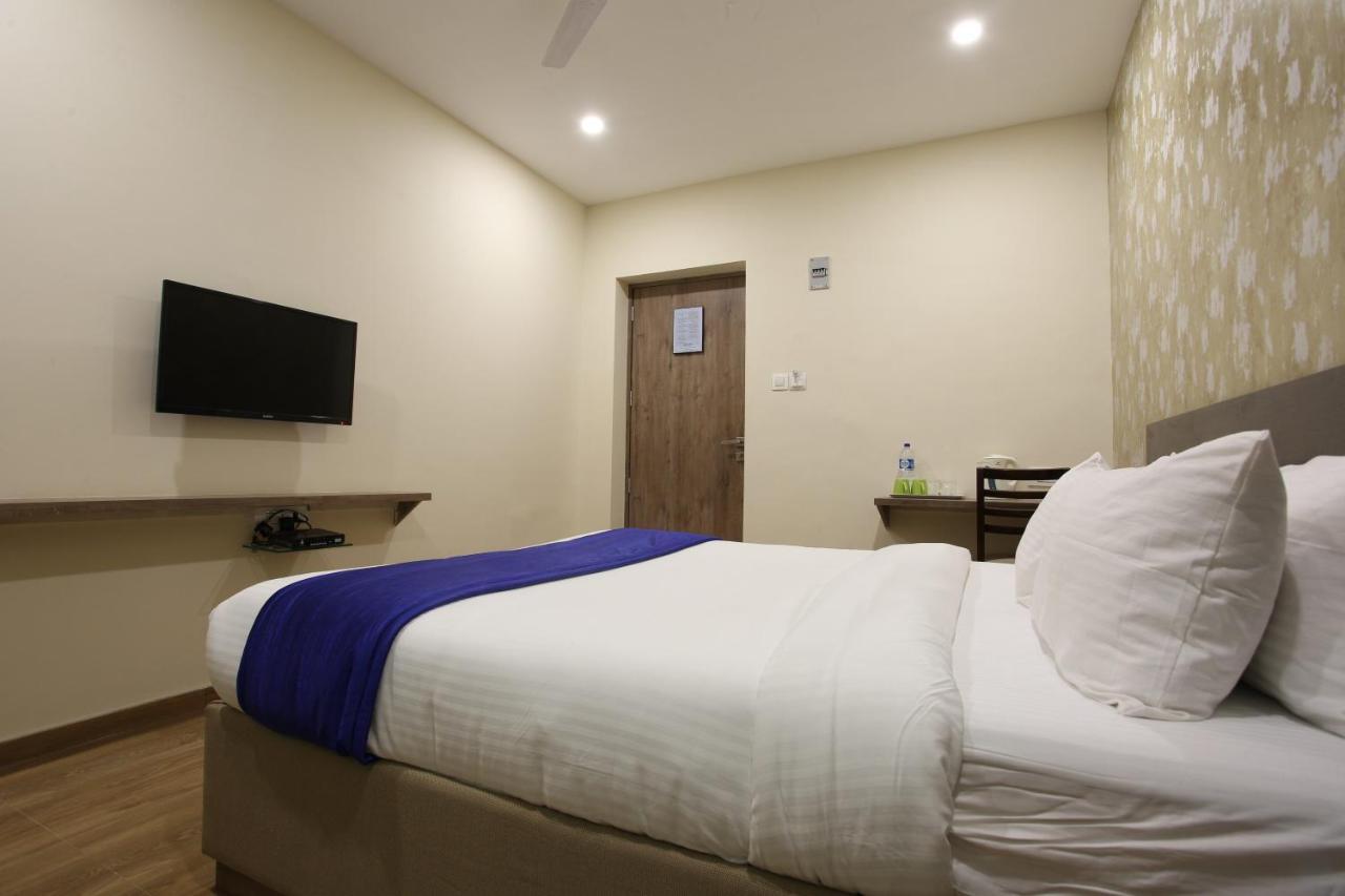 Hotel Ocean Suites Bombay Eksteriør billede
