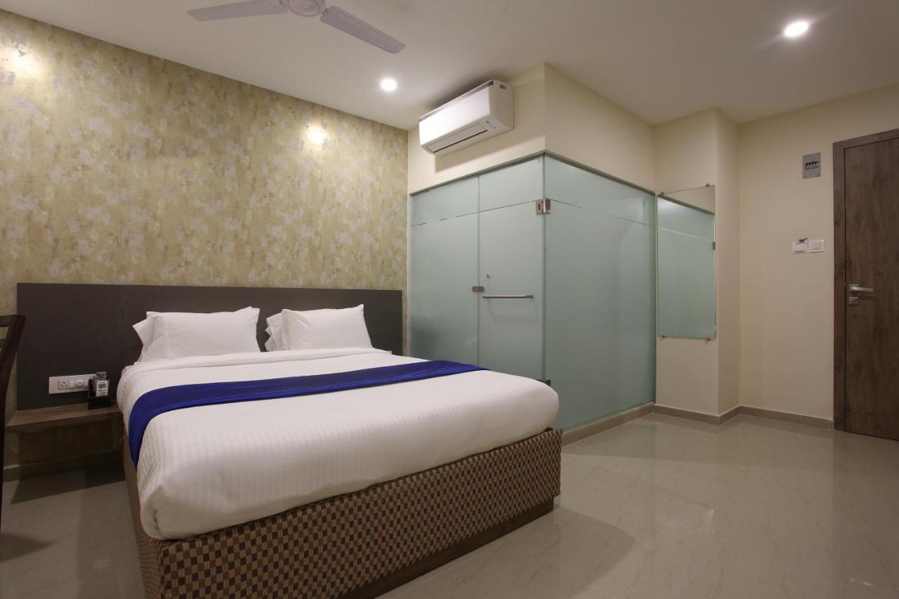Hotel Ocean Suites Bombay Eksteriør billede