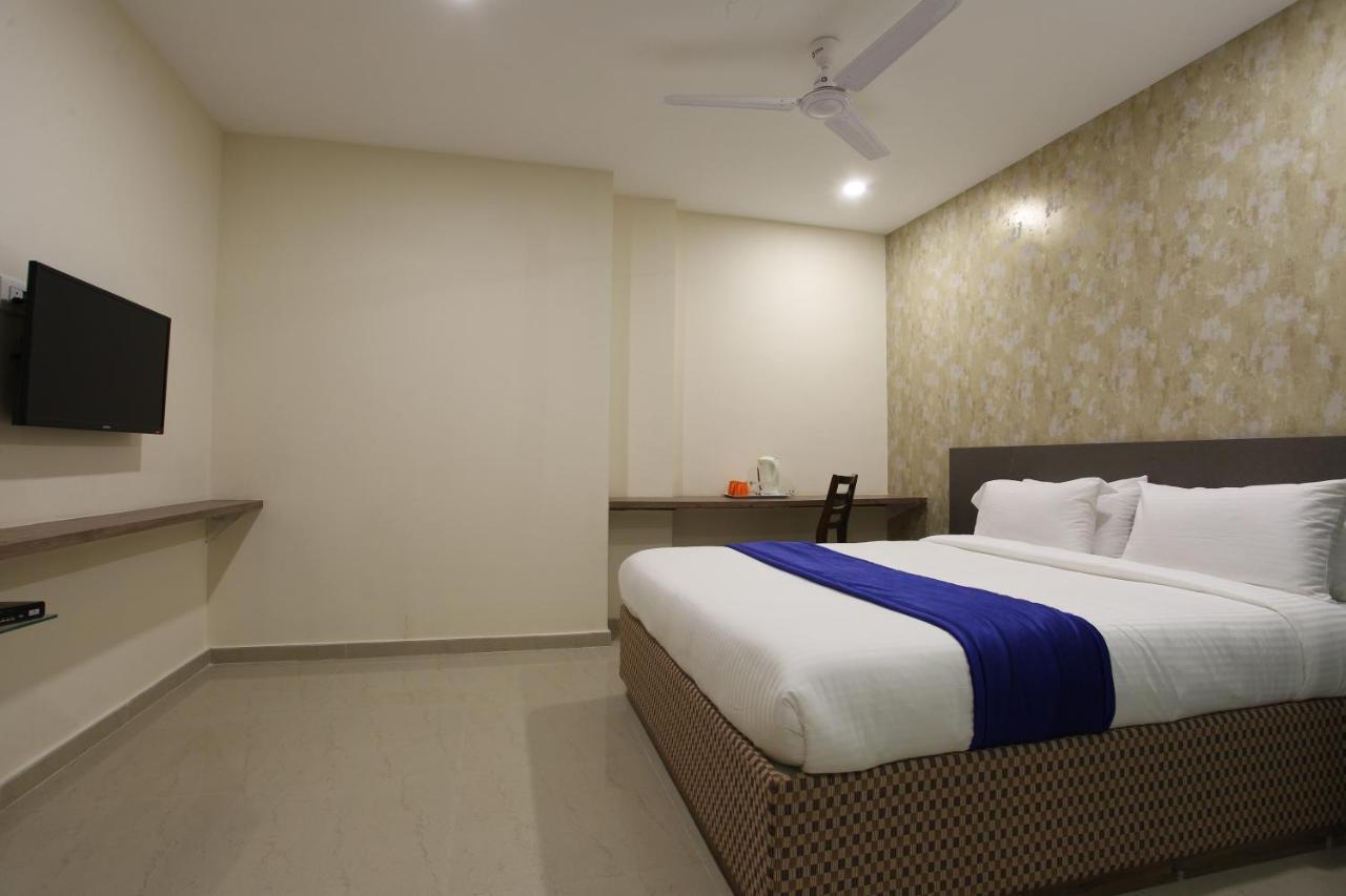Hotel Ocean Suites Bombay Eksteriør billede