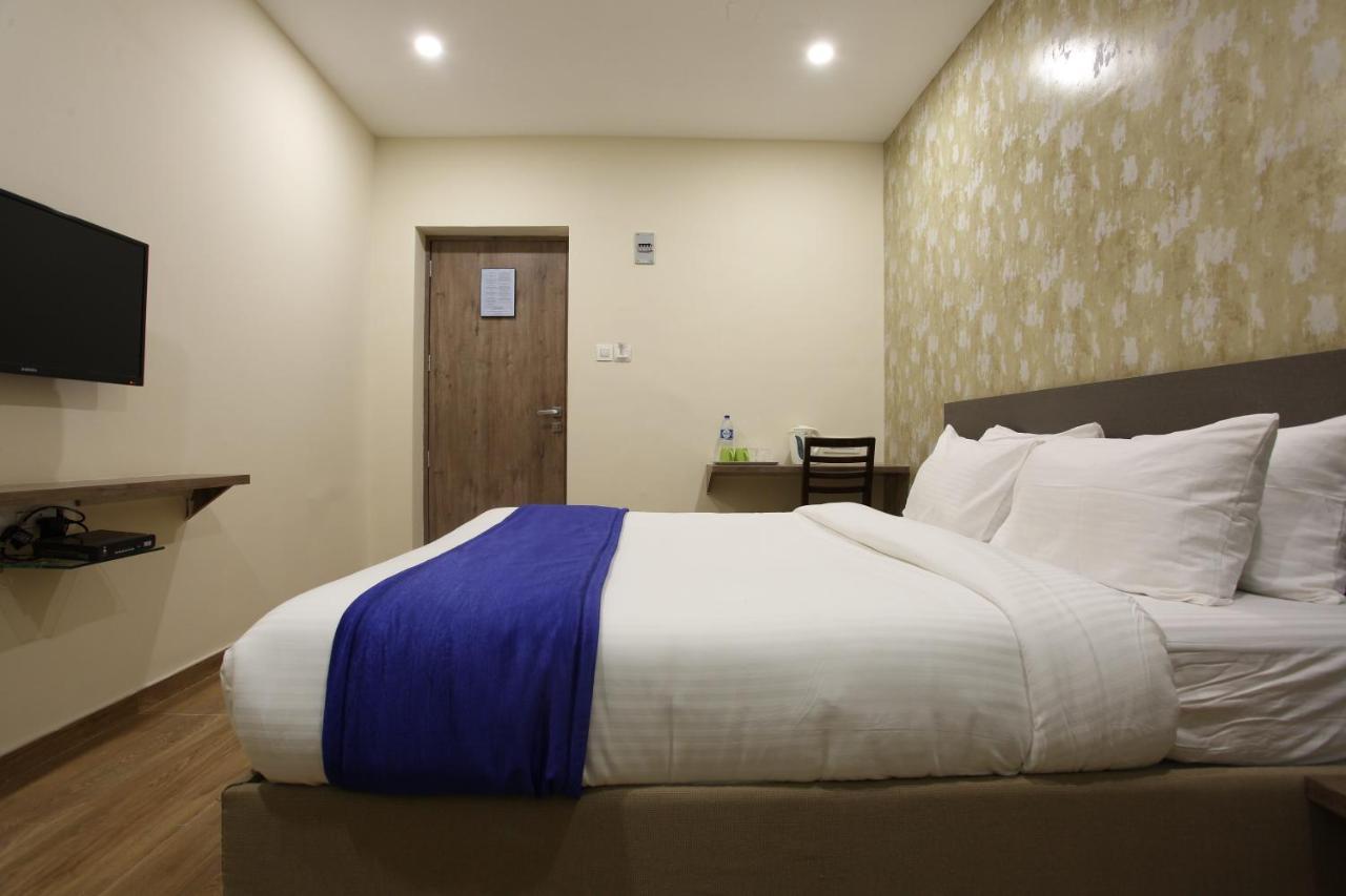 Hotel Ocean Suites Bombay Eksteriør billede